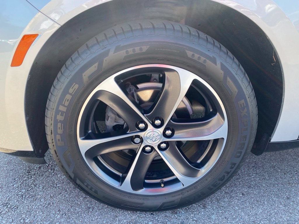 2022 Buick Enclave Essence