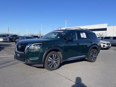 2023 Nissan Pathfinder Platinum