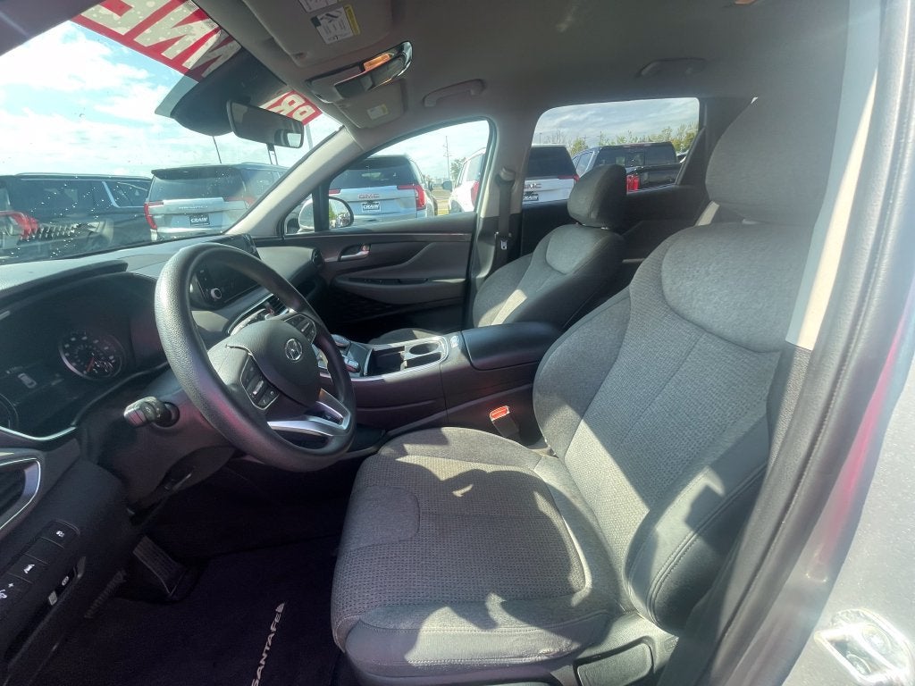 2023 Hyundai SANTA FE SE