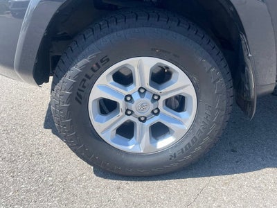 2024 Toyota 4Runner SR5