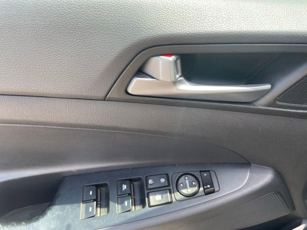 2017 Hyundai TUCSON Night