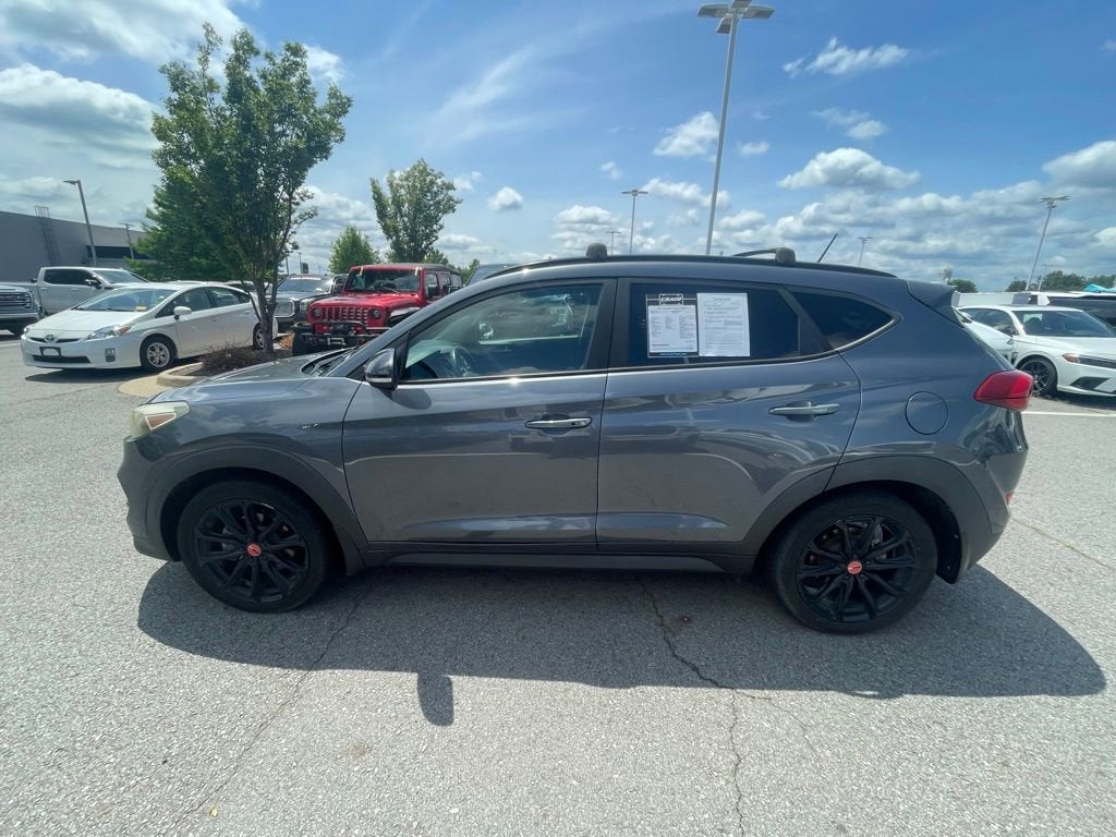 2017 Hyundai TUCSON Night