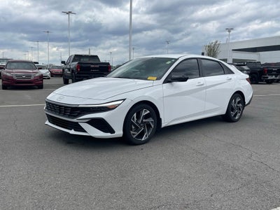 2025 Hyundai ELANTRA SEL Sport