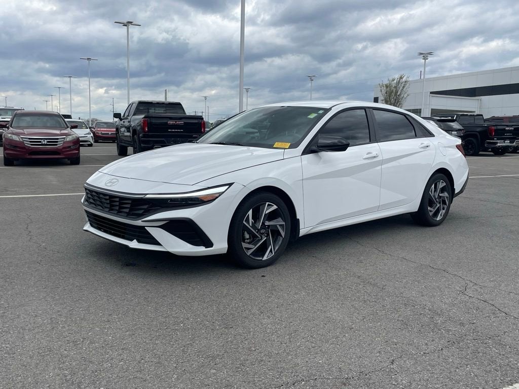 2025 Hyundai ELANTRA SEL Sport