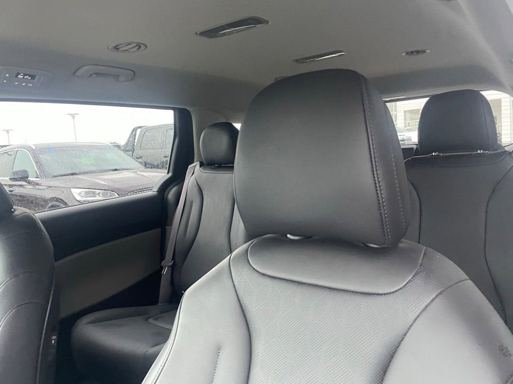 2025 Kia Carnival LXS