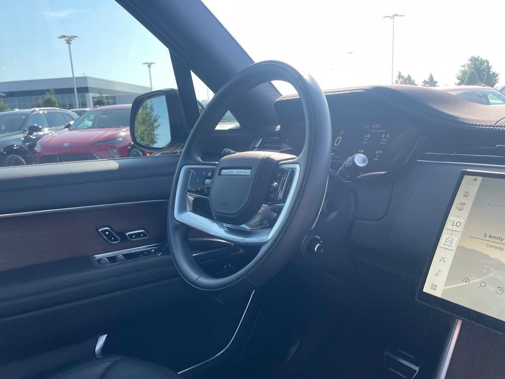 2025 Land Rover Range Rover SE