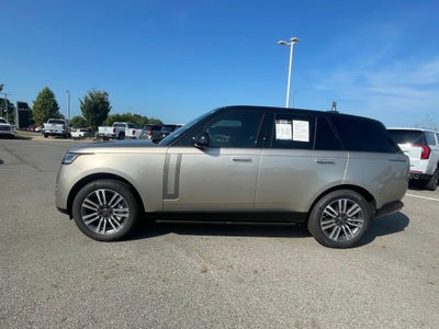 2025 Land Rover Range Rover SE