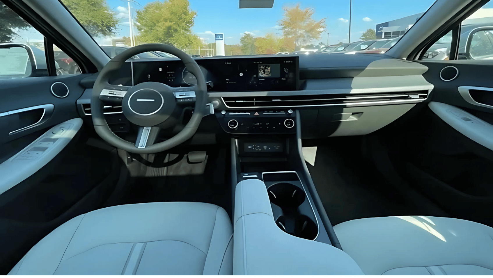 Interior View of the 2025 Hyundai Sonata