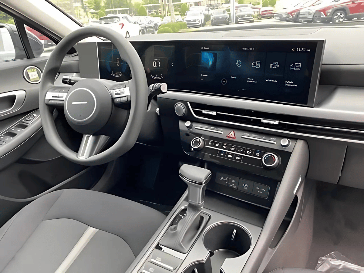 Hyundai Sonata Technology