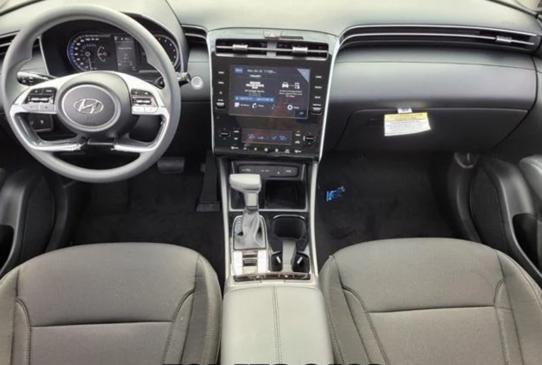 2024 Hyundai Tucson interior Little Rock Crain